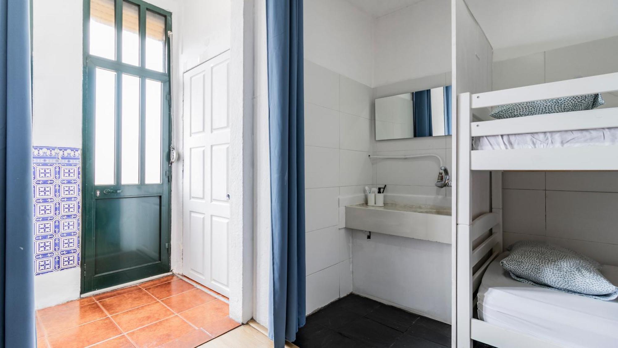 Invictus Hostel Porto Phòng bức ảnh